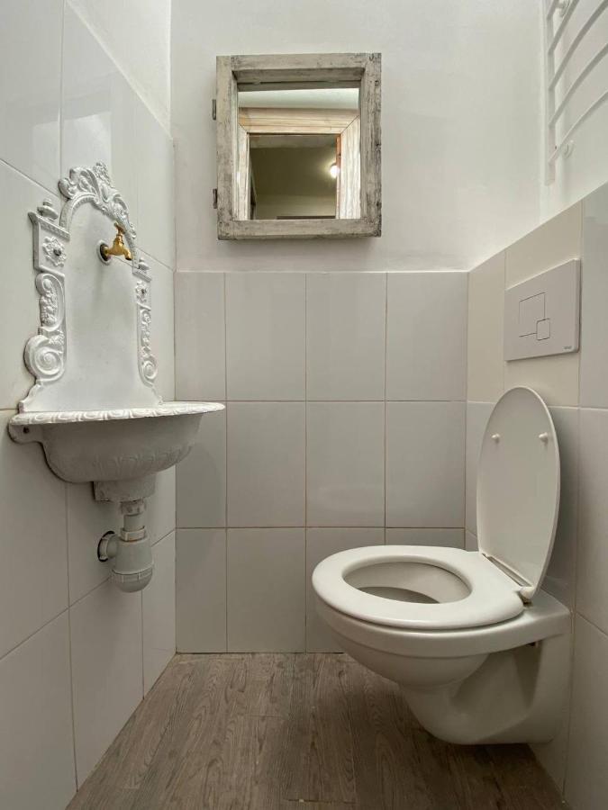 Багатомісні Апартаменти На Арсенальній リヴィウ エクステリア 写真